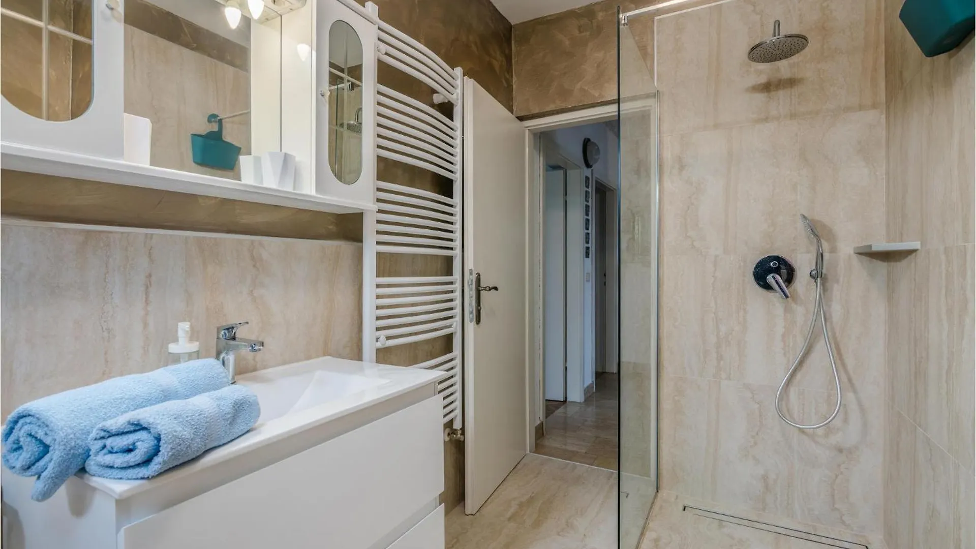 Awesome Home In Malinska With Wifi