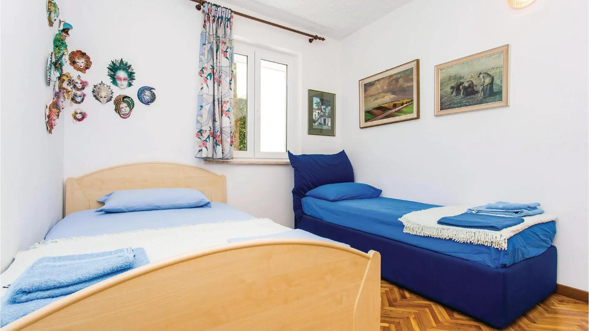 Awesome Home In Malinska With Wifi Holiday home