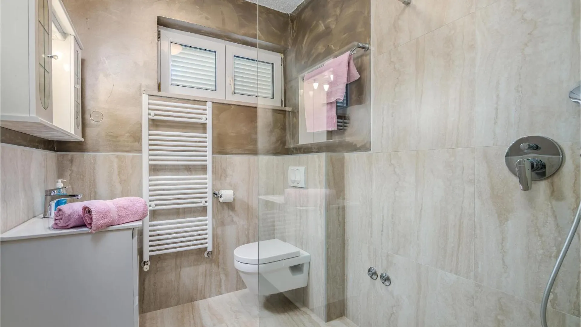 Holiday home Awesome Home In Malinska With Wifi