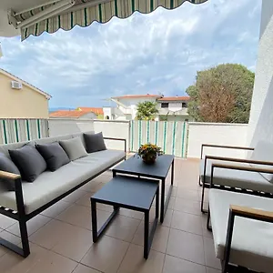 Jandom Apartman