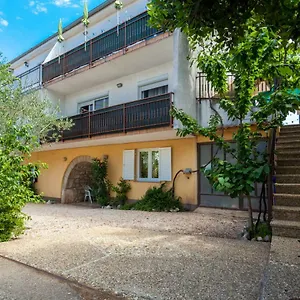 Marina Apartman